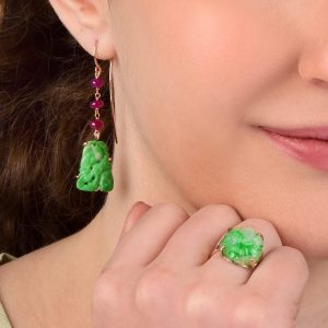 Orecchini in oro rosa 9K con rubini e giada