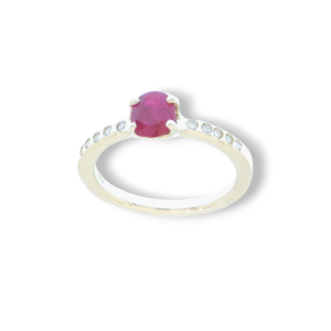 Anello di fidanzamento in oro bianco con rubino rosso Birmania e diamanti - DotB Jewels