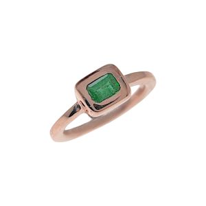 Anello in oro rosa 9k con smeraldo verde